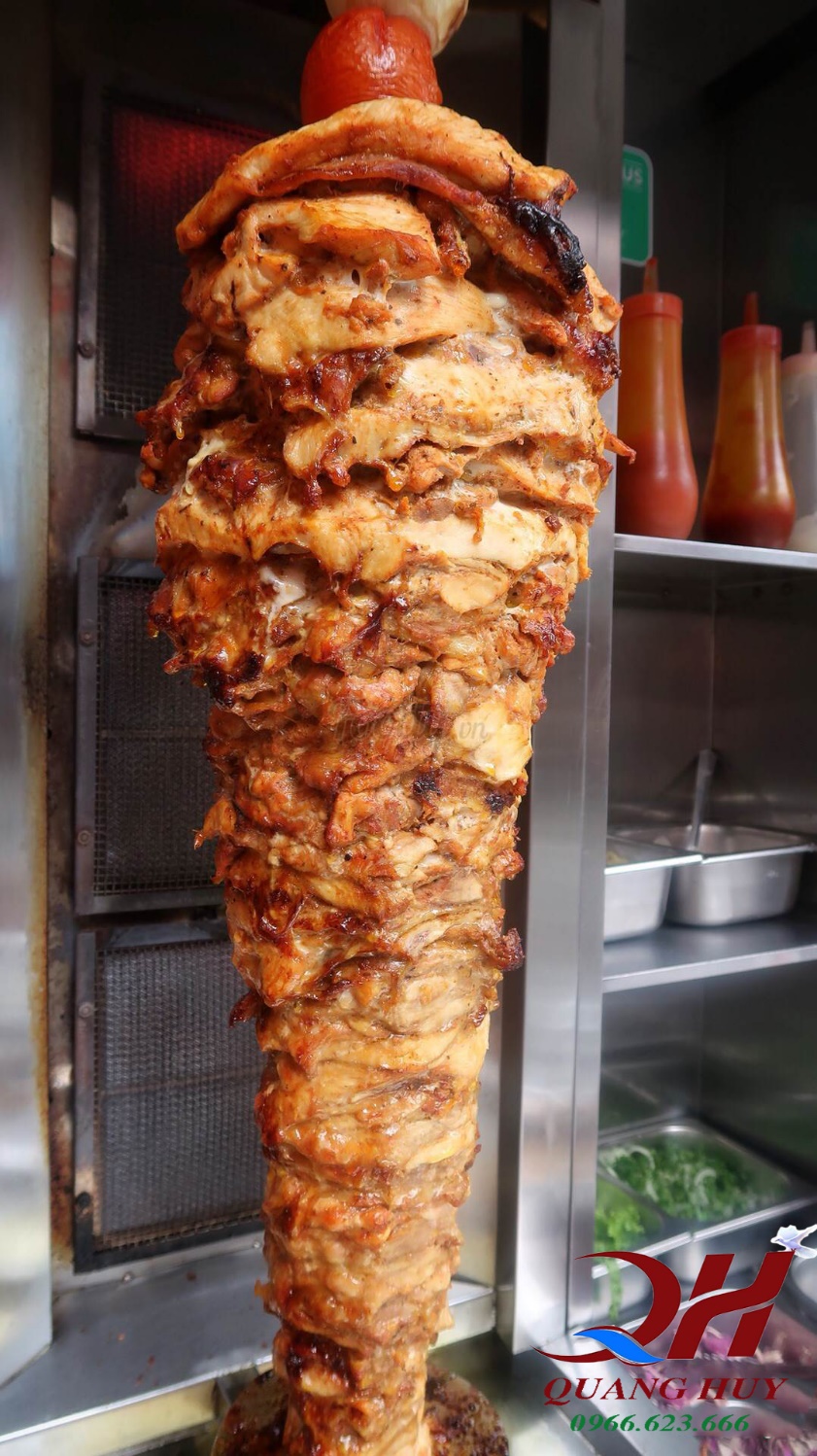 Đã mắt với cây thịt nướng làm từ thịt gà của King Kebab