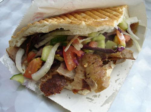 Bánh Doner Kebab ngon giòn nóng hổi