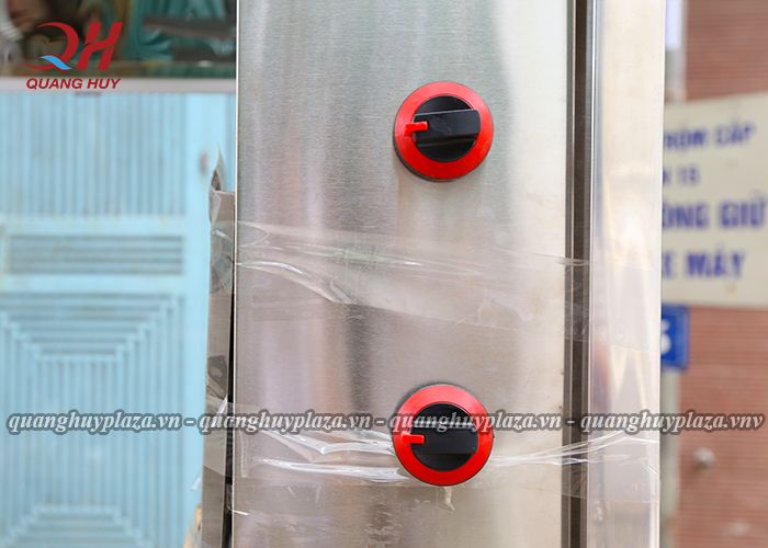 Mỗi lò đốt sẽ có một nút điều chỉnh nhiệt riêng biệt Mỗi lò đốt sẽ có một nút điều chỉnh nhiệt riêng biệt