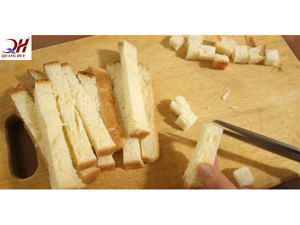 Cách làm vụn bánh mì 