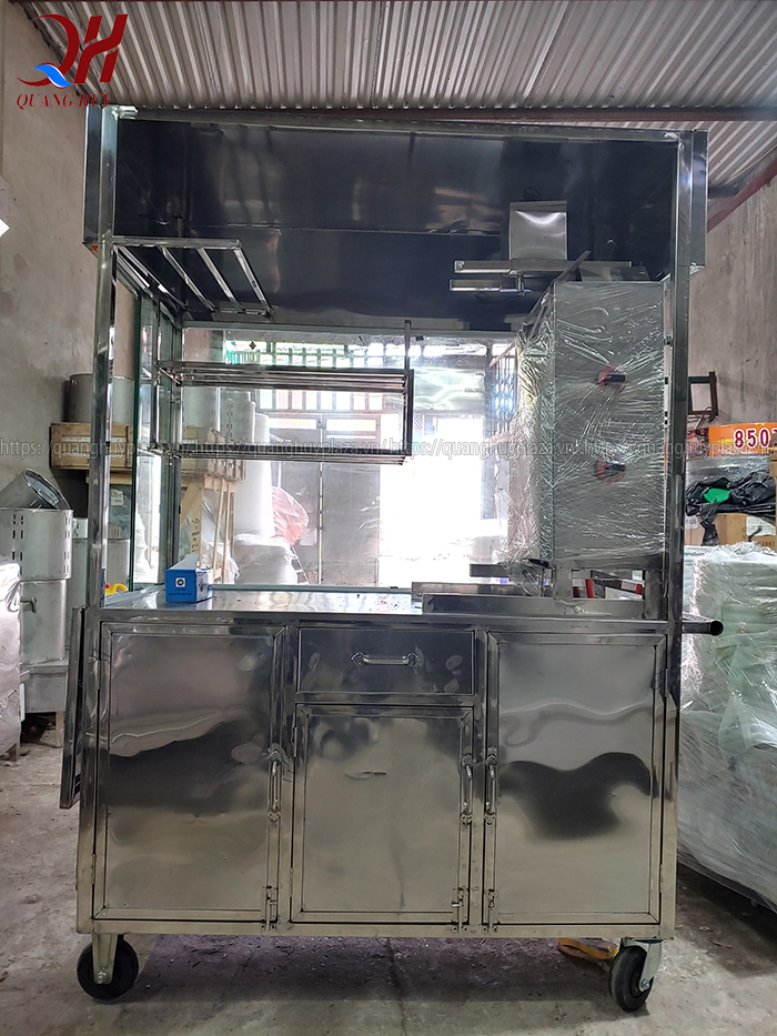 Với tủ bán bánh mì mẫu mới của Quang Huy bạn có thể dễ dàng di chuyển