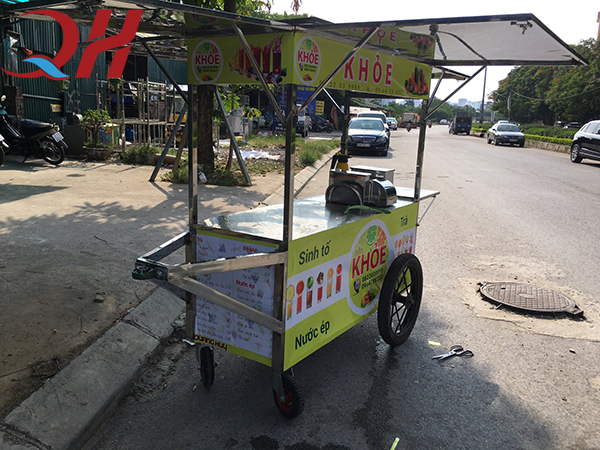 Xe bán nước trái cây vỉa hè sản xuất bởi Quang Huy