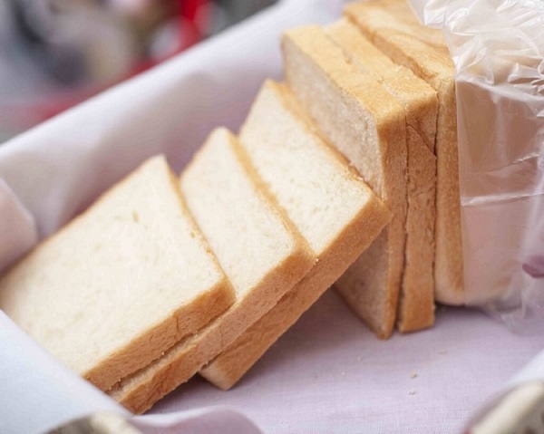 Làm bánh mì sandwich bằng nồi cơm điện
