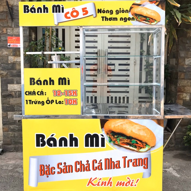 Xe bánh mì chả cá Nha Trang cô 5