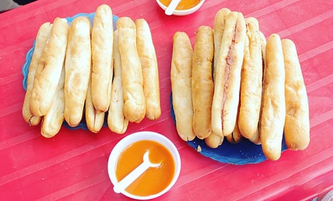 Bánh mì que cay Hải Phòng - ẩm thực đường phố hấp dẫn