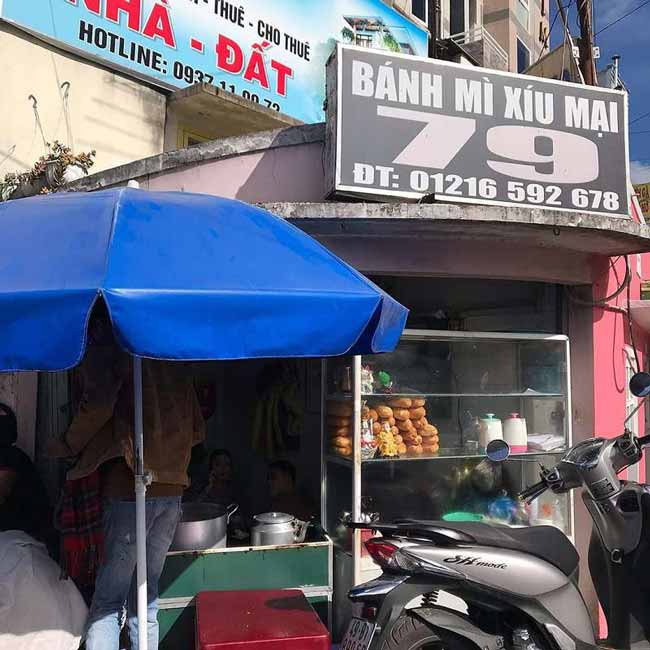 Bánh mì xíu mại Ri