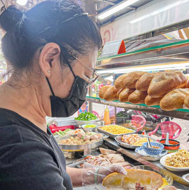 Tiệm bánh mì Kim Dung lâu đời tại Sài Gòn 