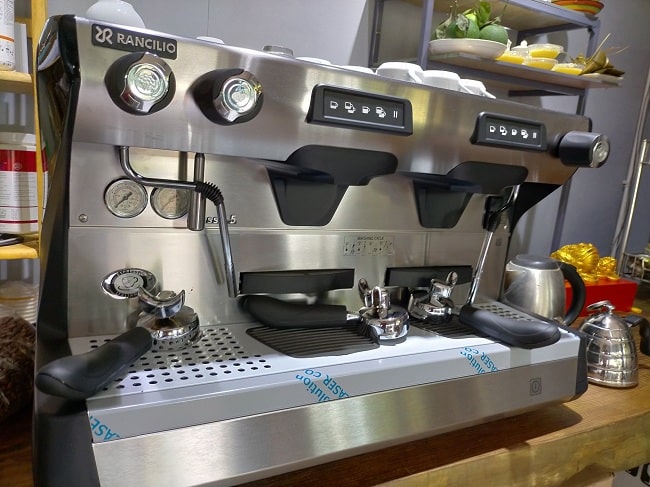 Máy pha cà phê Rancilio Classe 5 – A1 được trang bị hệ thống chống trầy xước