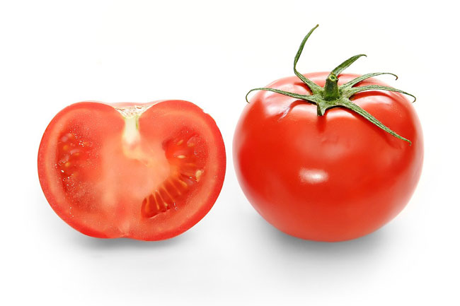 Lựa chọn những quả cà chua vừa chín