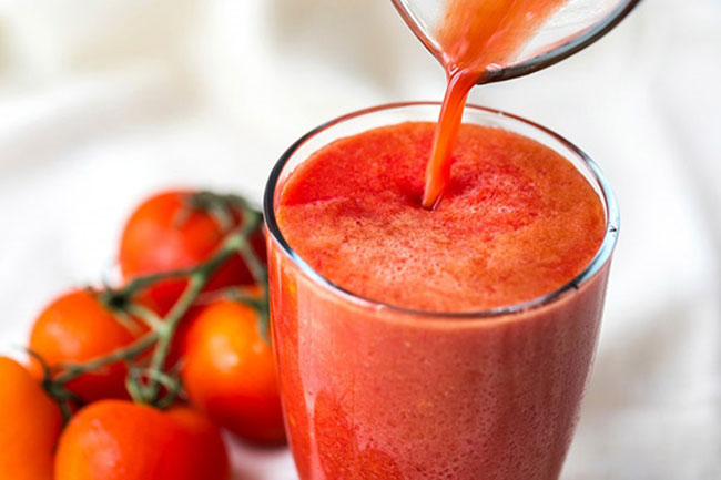 Sinh tố chuối cà chua với mùi vị dễ uống