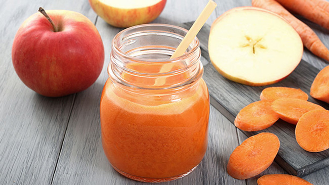Thành phẩm nước ép táo cà rốt vẹn toàn chất