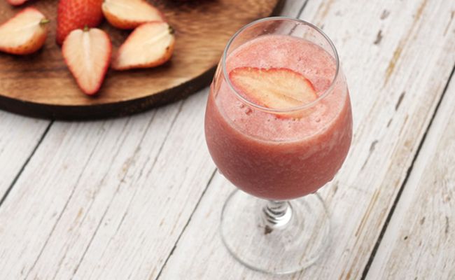 sinh tố dâu tây và mít
