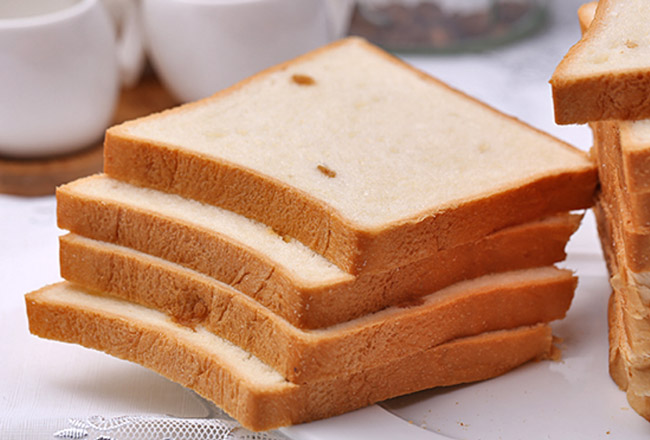 bánh mì sandwich làm bằng nồi cơm điện