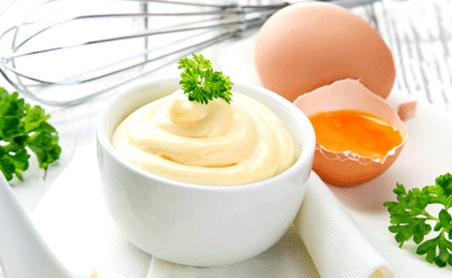 Cách làm sốt mayonnaise ăn với bánh mì