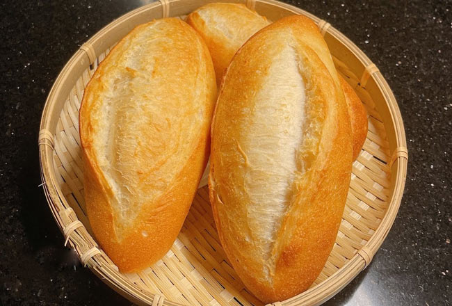 bánh mì làm từ bột mì đa dụng