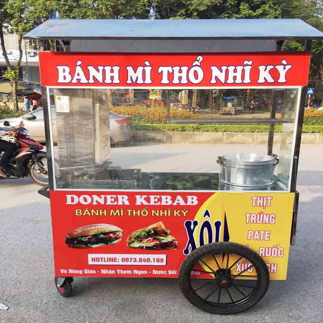 mua xe đẩy bán bánh mì Quang Huy giá rẻ kèm ưu đãi